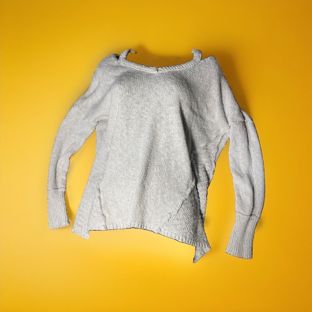 Between Me & You Womens Pullover Sweater Gray V Neck Cut-Out S Oversized